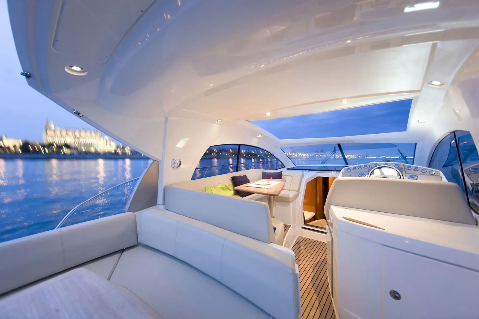 Jeanneau Prestige 38S - Image 2
