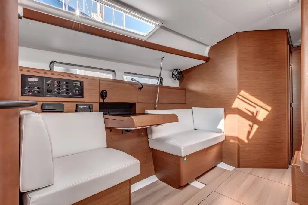 Jeanneau Sun Odyssey 449 - Image 3