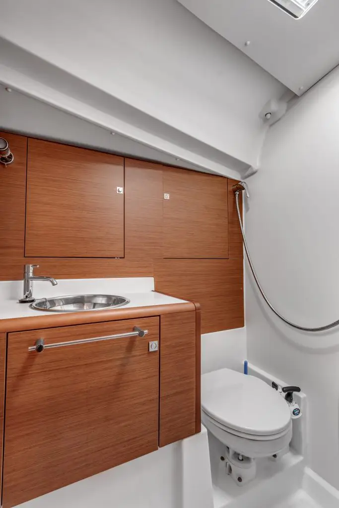 Jeanneau Sun Odyssey 449 - Image 5