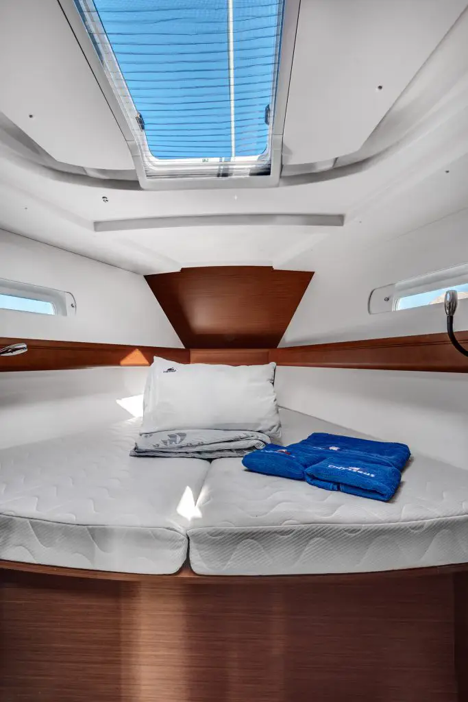 Jeanneau Sun Odyssey 449 - Image 6